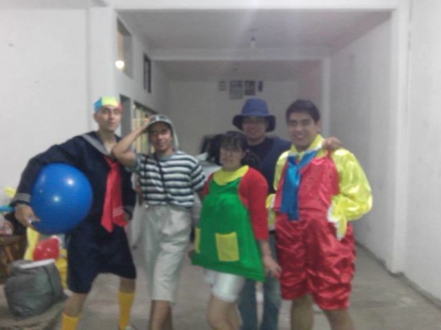 CHAVO DEL 8 Y LA VECINDAD